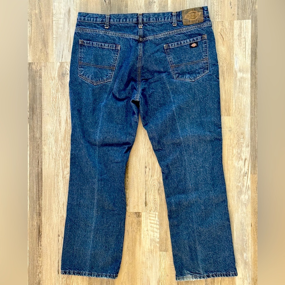 38-30 relaxed Dickies lined jeans- very warm! Like new condition!